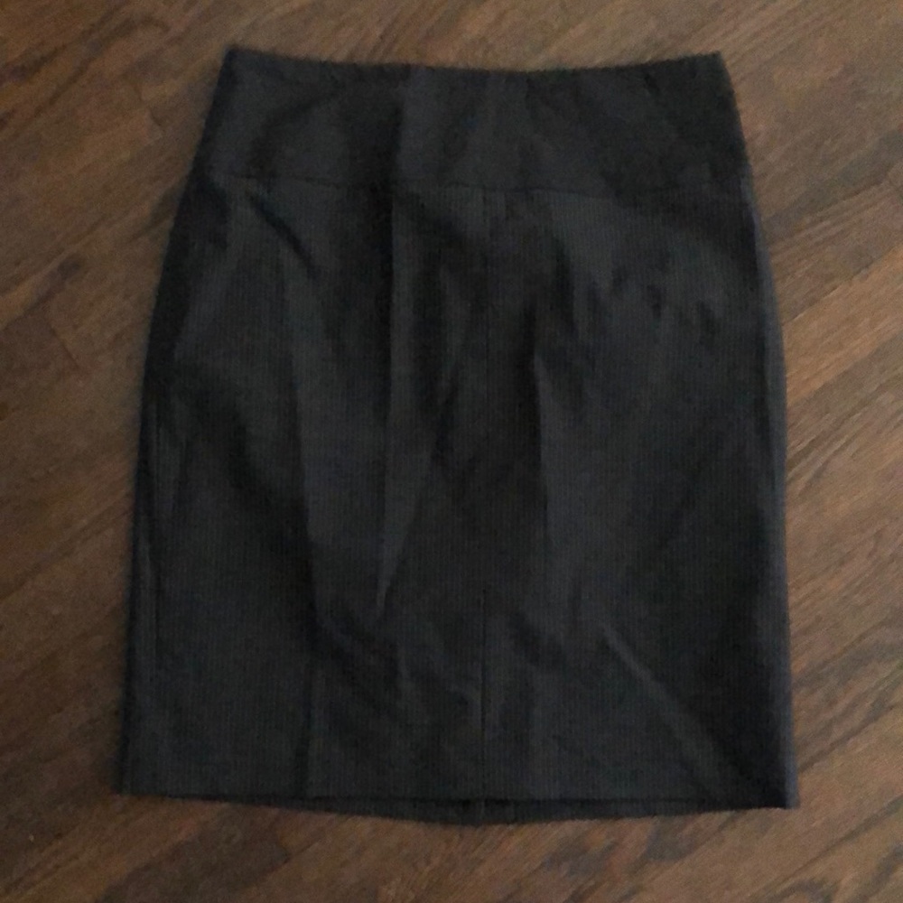 Banana Republic Charcoal Pinstripe Pencil skirt